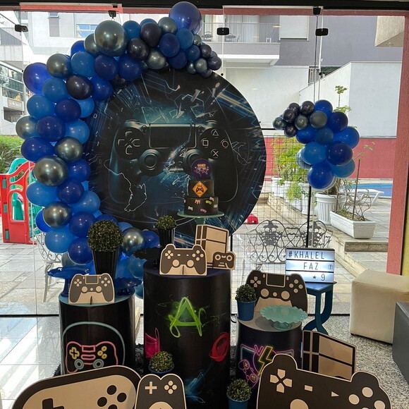 Mesa de Decoração Games - Aluguel