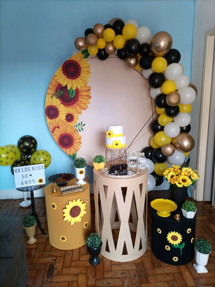Mesa de Decoração Girassol - Aluguel