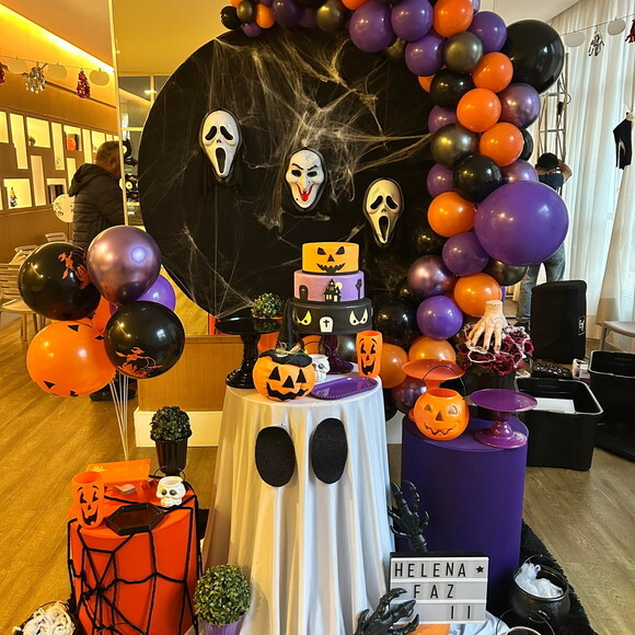 Mesa de Decoração Halloween - Aluguel