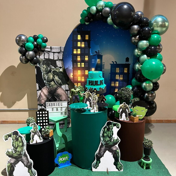Mesa de Decoração Hulk - Aluguel