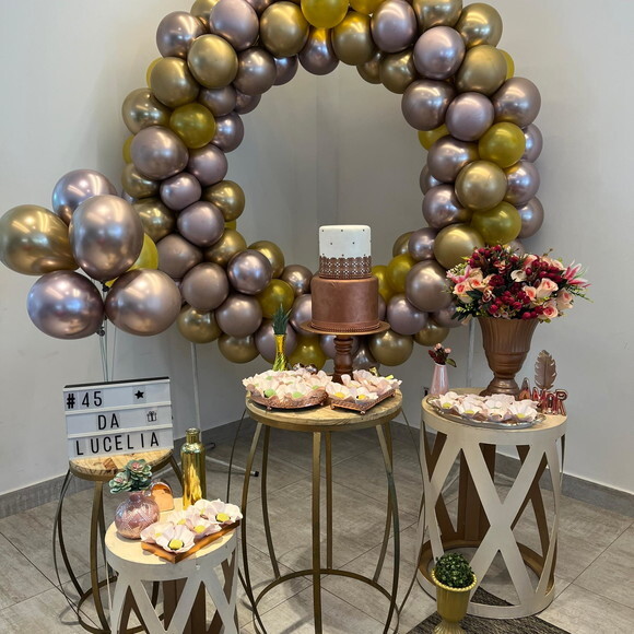 Mesa de Decoração Idade Adulto- Rose Gold - Aluguel