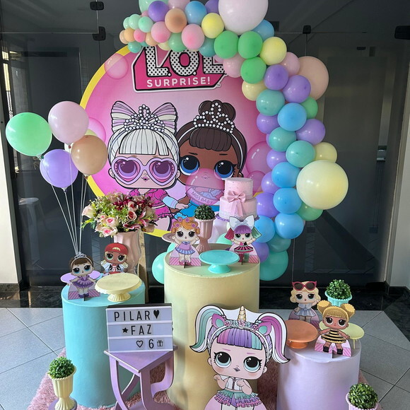 Mesa de Decoração Lol - Aluguel