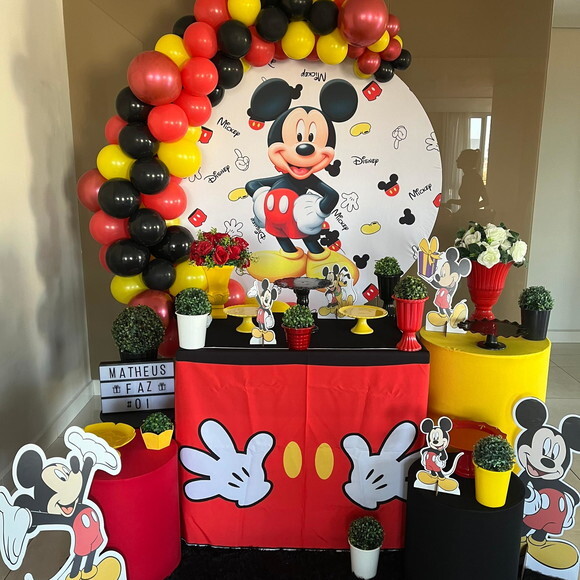 Mesa de Decoração Mickey - Aluguel