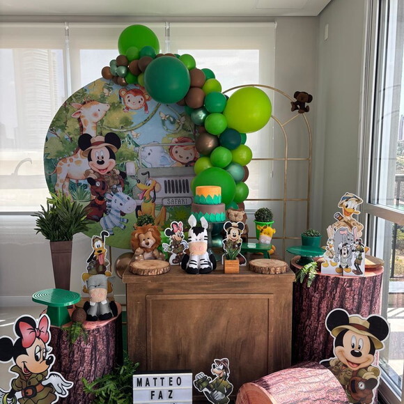 Mesa de Decoração Mickey Safari - Aluguel
