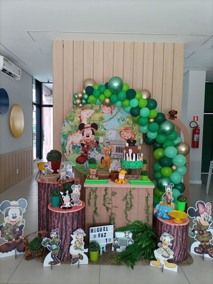Mesa de Decoração Mickey Safari - Aluguel