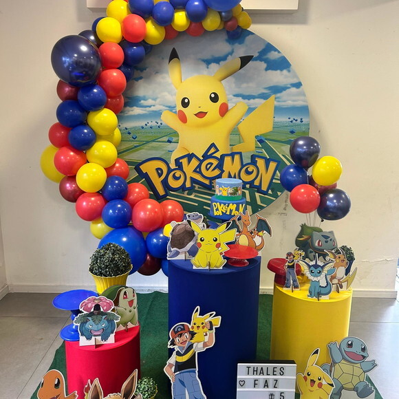 Mesa de Decoração Pokemon - Aluguel