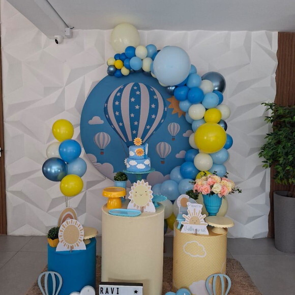 Mesa de Decoração Primeira Volta ao Sol - Aluguel