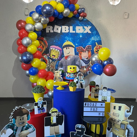 Mesa de Decoração Roblox - Aluguel