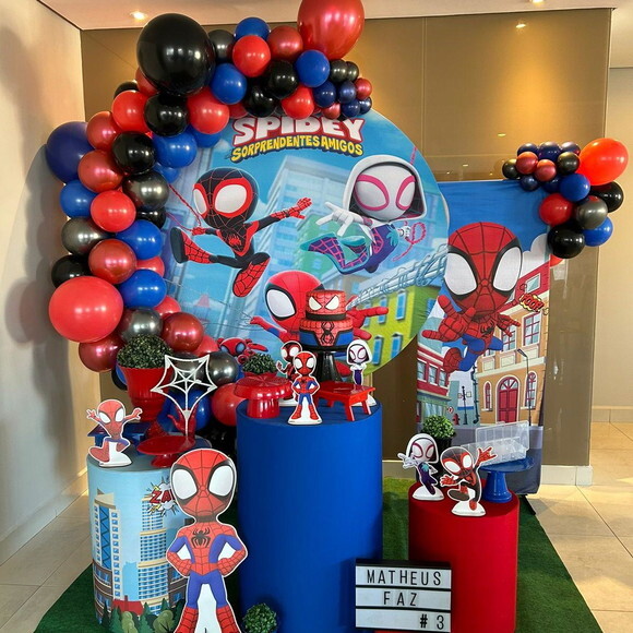 Mesa de Decoração Spidey e Amigos - Aluguel