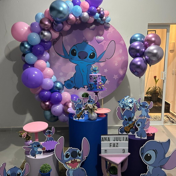 Mesa de Decoração Stitch - Aluguel