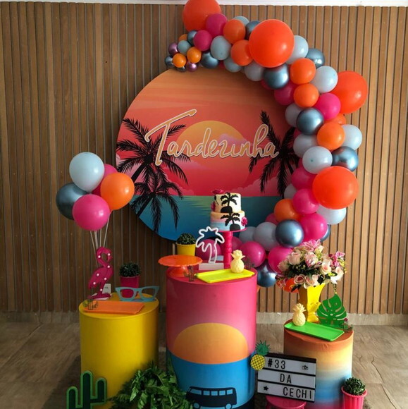 Mesa de Decoração Tardezinha/ Tropical/ Flamingo - Aluguel