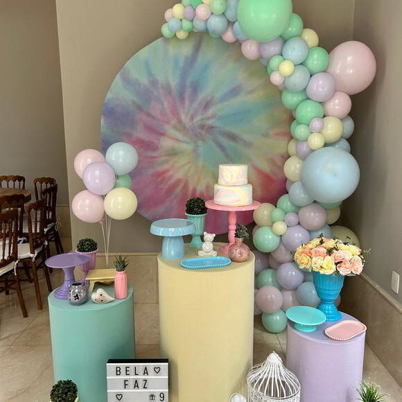 Mesa de Decoração Tie Dye - Aluguel