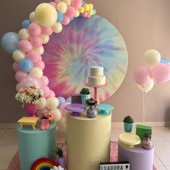 Mesa de Decoração Tie Dye - Aluguel
