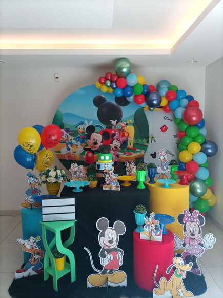 Mesa de Decoração Turma do Mickey - Aluguel