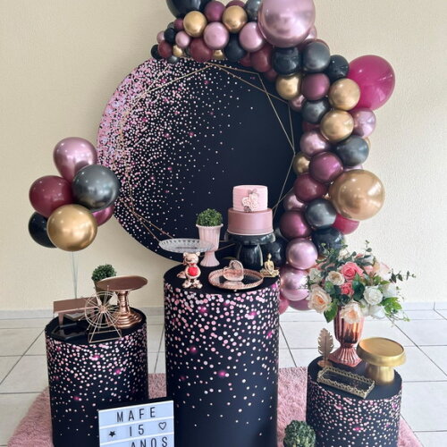 Mesa de Decoração 15 Anos- Glitter/ Preta e Rosa - Aluguel