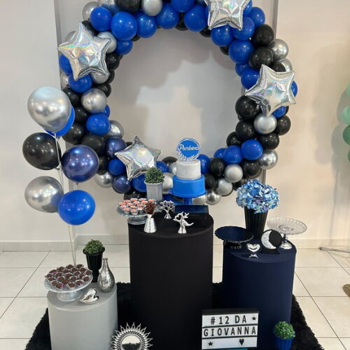Mesa de Decoração 15 Anos- Preta, Prata e Azul - Aluguel