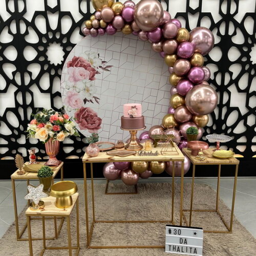 Mesa de Decoração 15 Anos/ Dourada/ Rosé - Aluguel
