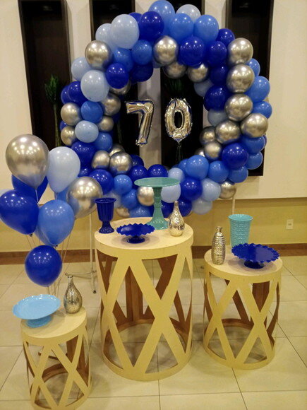 Mesa de Decoração Adulto Azul e Prata - Aluguel