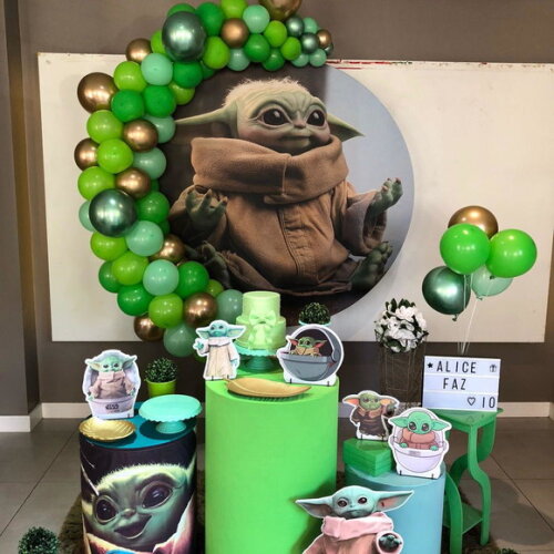Mesa de Decoração Baby Yoda - Aluguel