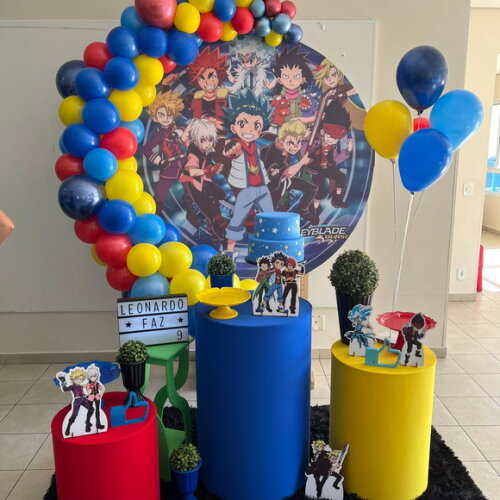 Mesa de Decoração Beyblade - Aluguel