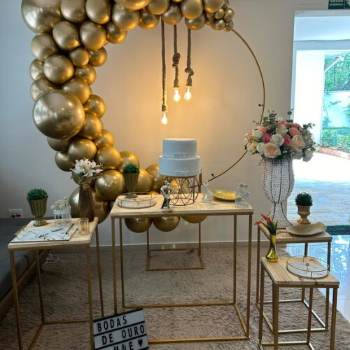 Mesa de Decoração Bodas de Ouro - Aluguel