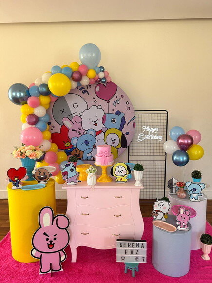 Mesa de Decoração Bt21 - Aluguel