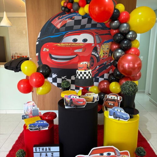 Mesa de Decoração Carros - Aluguel