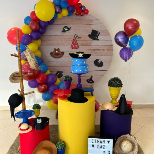 Mesa de Decoração Chapéus - Aluguel