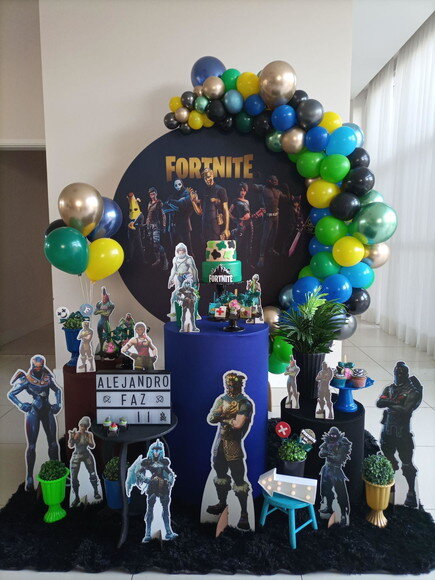 Mesa de Decoração Fortnite - Aluguel
