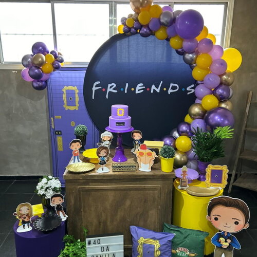 Mesa de Decoração Friends - Aluguel