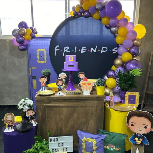 Mesa de Decoração Friends - Aluguel