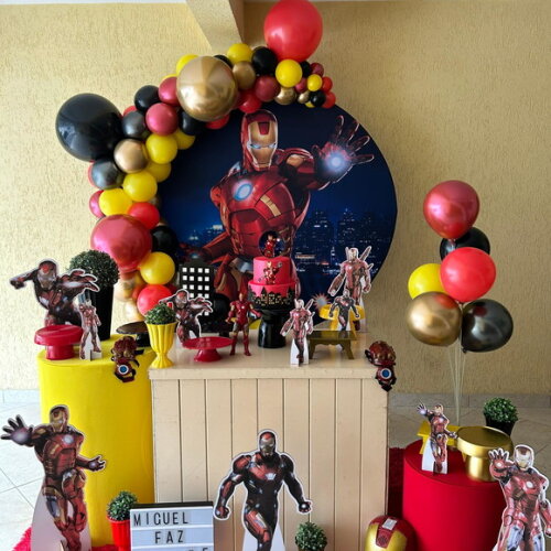 Mesa de Decoração Homem de Ferro - Aluguel