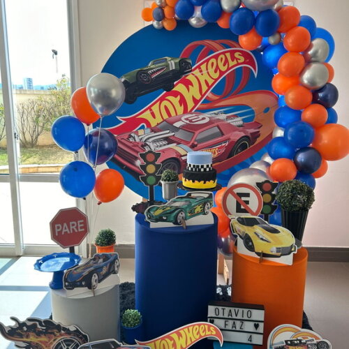 Mesa de Decoração Hotwheels - Aluguel