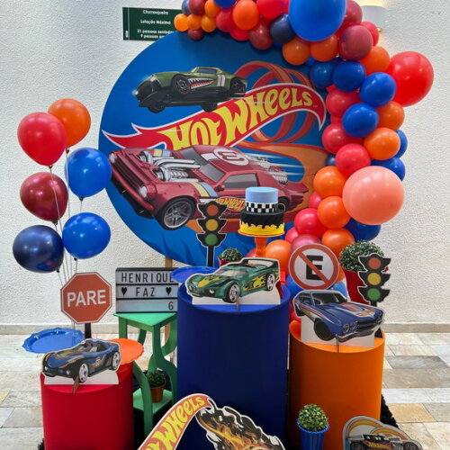 Mesa de Decoração Hotwheels - Aluguel