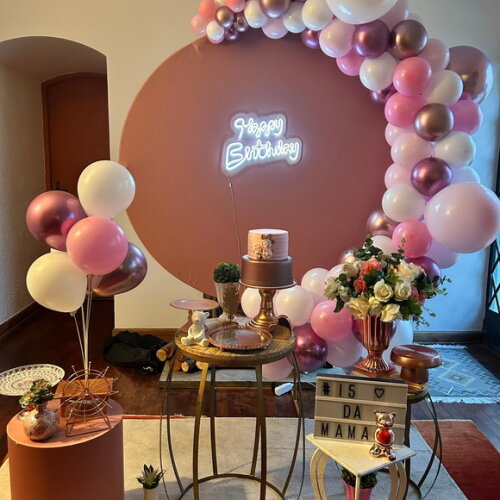Mesa de Decoração Idade Adulto- Rosé e Rosa - Aluguel