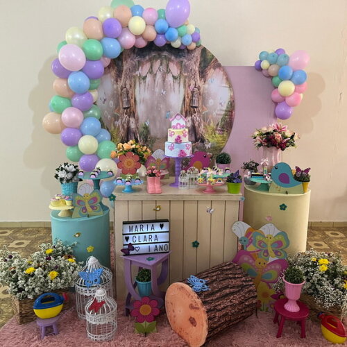 Mesa de Decoração Jardim/ Flores/ Borboletas - Aluguel