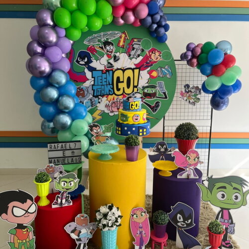 Mesa de Decoração Jovens Titãs - Aluguel