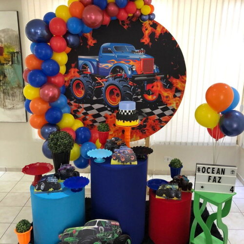 Mesa de Decoração Monster Truck/ Hotwheels - Aluguel