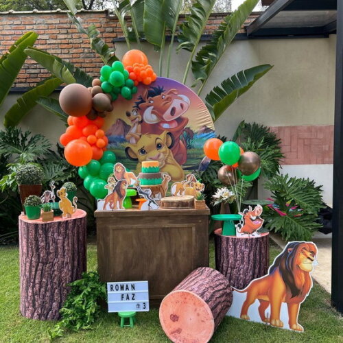 Mesa de Decoração Rei Leão - Aluguel