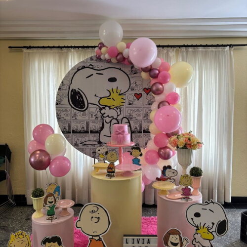 Mesa de Decoração Snoopy - Aluguel