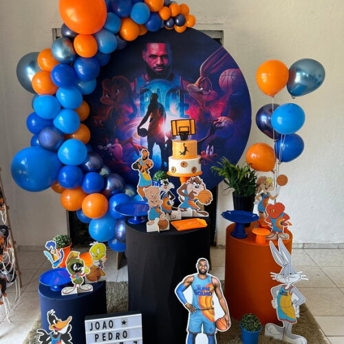 Mesa de Decoração Space Jam/ Looney Tunes - Aluguel