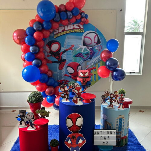 Mesa de Decoração Spidey e Amigos - Aluguel