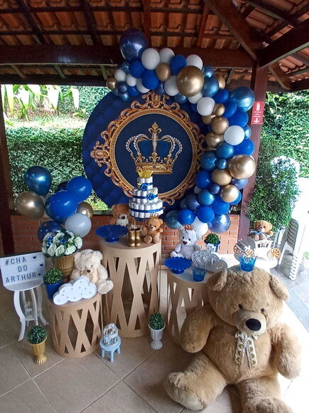 Mesa de Decoração Urso Rei - Aluguel