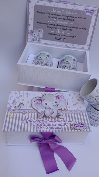 Caixa Cartonada com 2 Canecas Convite Padrinhos