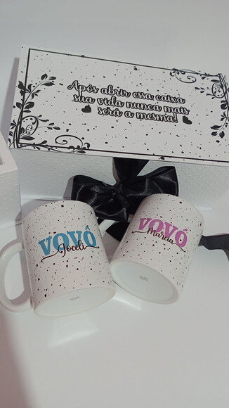 Caixa Cartonada com 2 Canecas Convite Padrinhos
