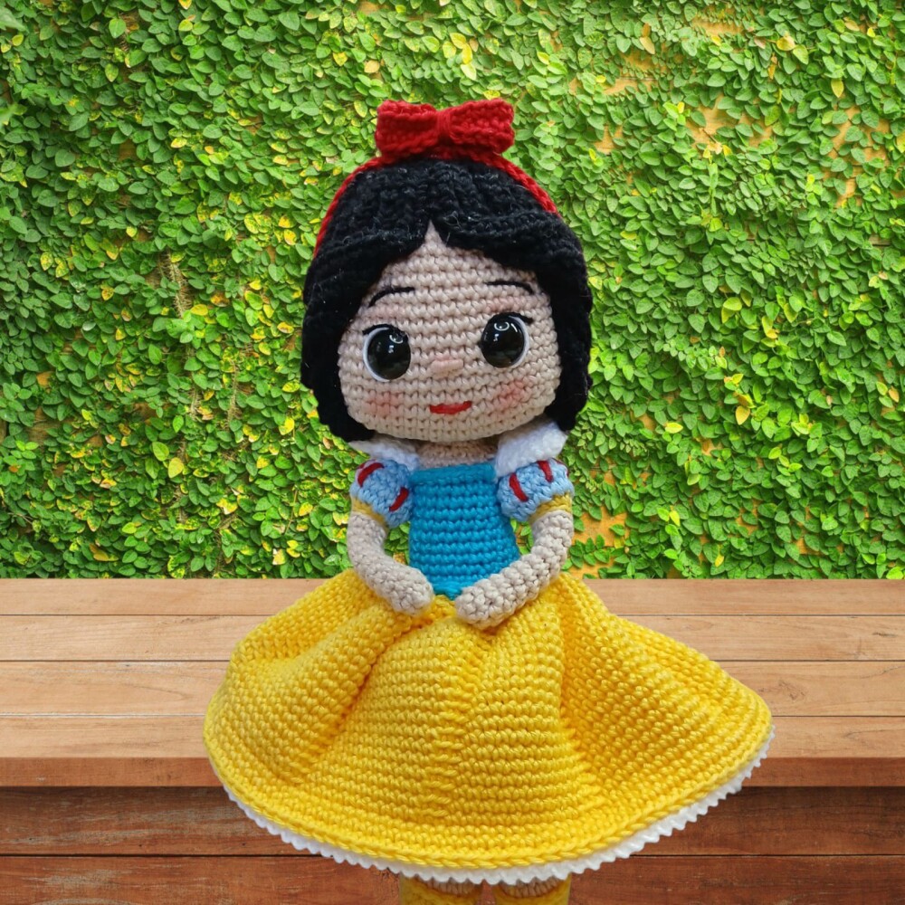 Boneca Bianca de Neve em Amigurumi – Clássico Conto de fadas