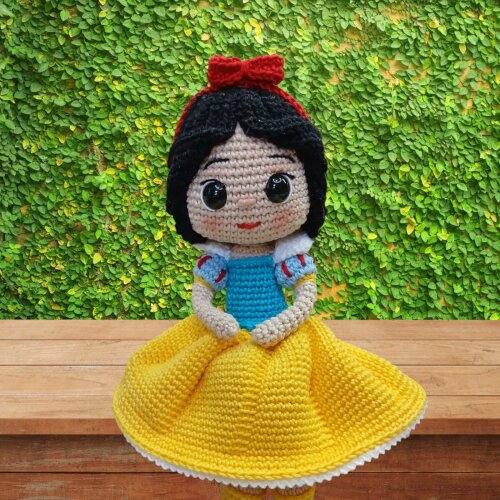 Boneca Bianca de Neve em Amigurumi – Clássico Conto de fadas