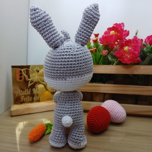 Coelho Fofuxo com Cenoura 22cm Amigurumi - Pronta Entrega