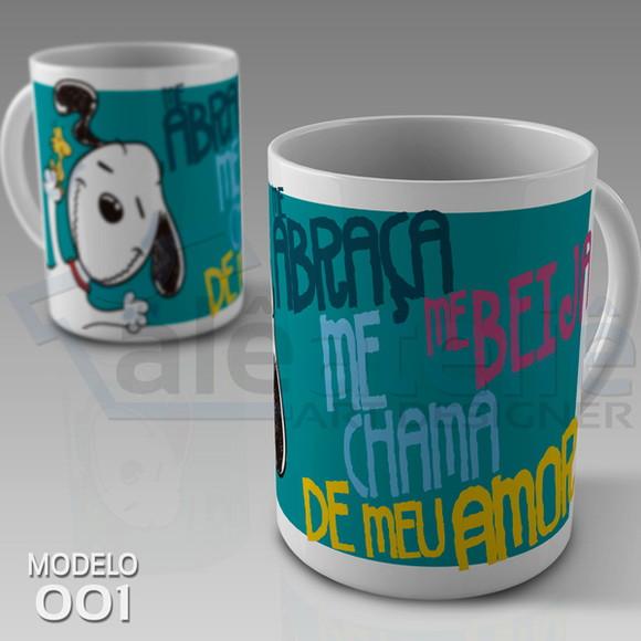 Caneca Dia dos Namorados Me Abraça Me Beija e Chama Meu Amor