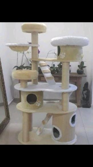 Arranhador para Gato Trono